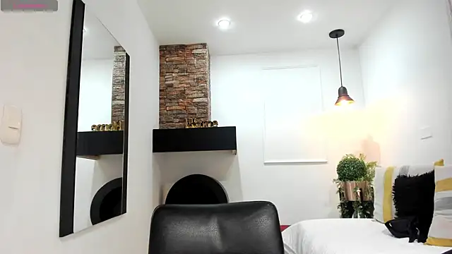 LenaRuiz  online show from 02.11.25