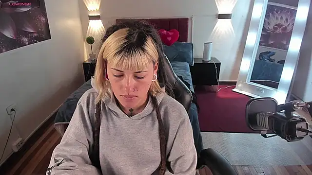  sharlotte777 online show from 01.25.25