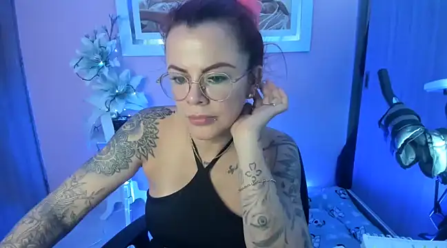 KAROL MILF online show from 02.14.25