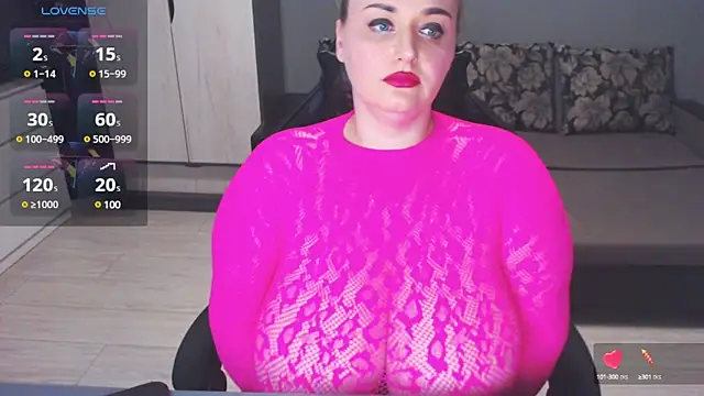 Snapshot of anna_claire chatting on 03.13.25 anna claire online show from 03.13.25