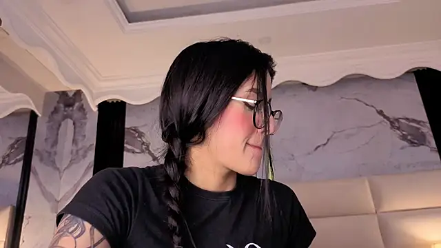 Princess Violett online show from 06.20.26