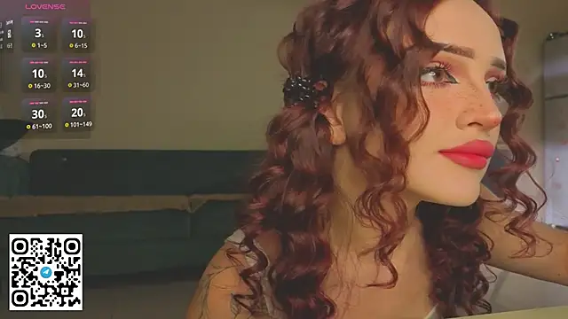 Snapshot of booty_snack chatting on 01.10.26 booty snack online show from 01.10.26