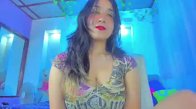 Snapshot of juliieta_love chatting on 02.10.25 juliieta love online show from 02.10.25