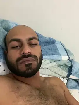 Snapshot of islandvybee55 chatting on 12.20.24 islandvybee55 online show from 12.20.24