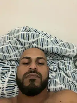 Snapshot of islandvybee55 chatting on 01.19.25 islandvybee55 online show from 01.19.25