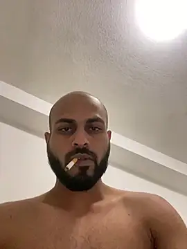 Snapshot of islandvybee55 chatting on 01.22.25 islandvybee55 online show from 01.22.25