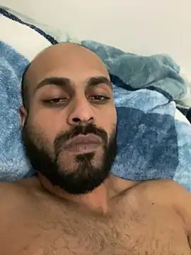 Snapshot of islandvybee55 chatting on 01.26.25 islandvybee55 online show from 01.26.25