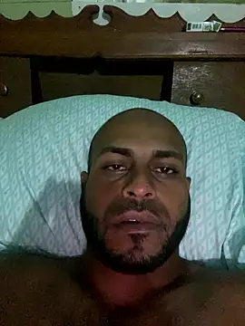 Snapshot of islandvybee55 chatting on 01.09.26 islandvybee55 online show from 01.09.26