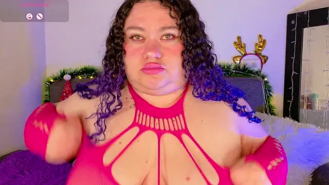 lunitaa0 online show from 12.18.25