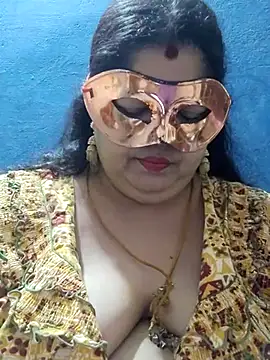 Snapshot of tamilthanushri chatting on 03.14.25 tamilthanushri online show from 03.14.25