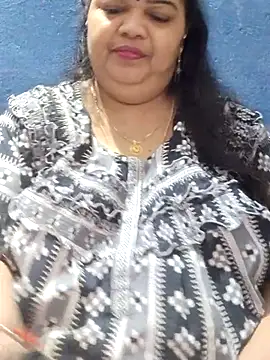 Snapshot of tamilthanushri chatting on 09.22.25 tamilthanushri online show from 09.22.25