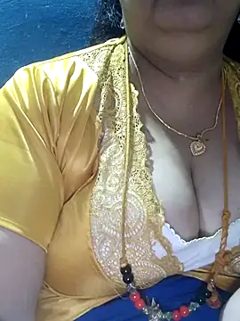 Snapshot of tamilthanushri chatting on 11.18.25 tamilthanushri online show from 11.18.25