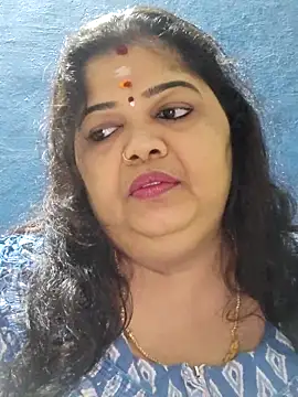 Snapshot of tamilthanushri chatting on 02.02.26 tamilthanushri online show from 02.02.26