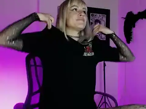 kim jeins11 online show from 02.05.25