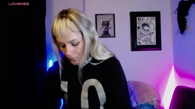 kim jeins11 online show from 10.16.25