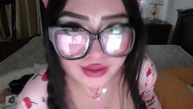 cutie sakura online show from 03.01.25