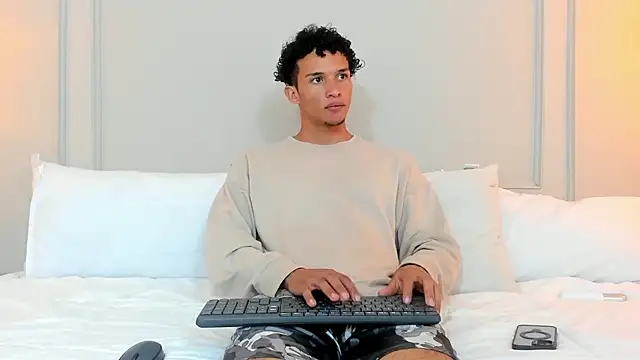 Snapshot of Dominick_star chatting on 12.05.24 Dominick star online show from 12.05.24