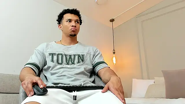 Snapshot of Dominick_star chatting on 01.30.25 Dominick star online show from 01.30.25