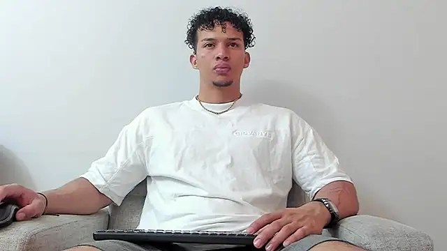 Snapshot of Dominick_star chatting on 03.13.25 Dominick star online show from 03.13.25