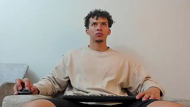 Snapshot of Dominick_star chatting on 03.22.25 Dominick star online show from 03.22.25