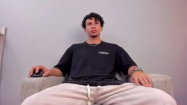 Snapshot of Dominick_star chatting on 09.09.25 Dominick star online show from 09.09.25