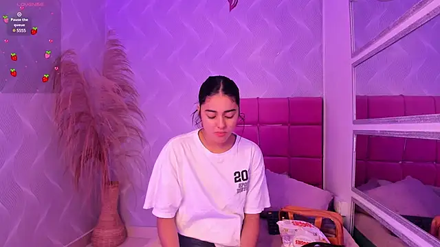 natalia aguirre1 online show from 02.28.25