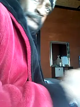 Snapshot of SukItSlo444 chatting on 01.05.25 SukItSlo444 online show from 01.05.25