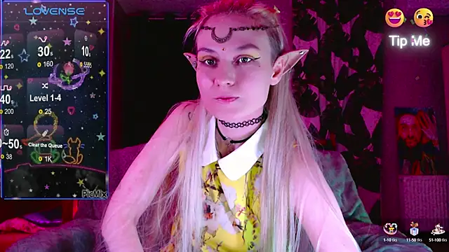 Snapshot of mischellemeow13 chatting on 10.16.25 mischellemeow13 online show from 10.16.25