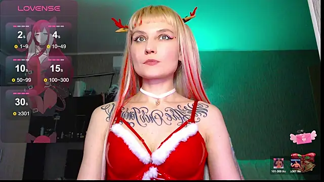 Snapshot of mischellemeow13 chatting on 12.21.25 mischellemeow13 online show from 12.21.25