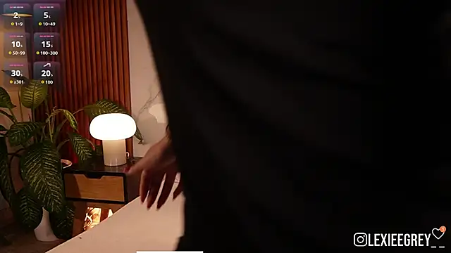 lexiee grey  online show from 06.04.26