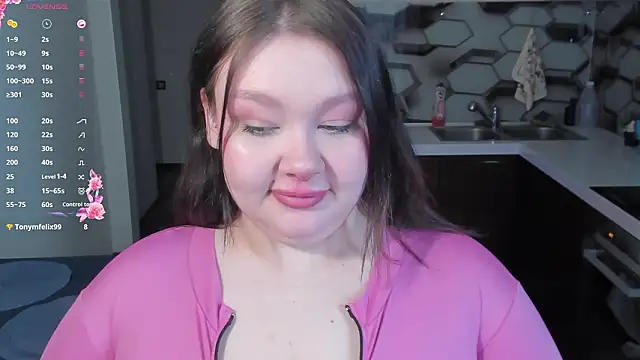 LilyBelll online show from 02.02.26