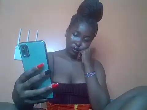 Moonfades online show from 01.31.25