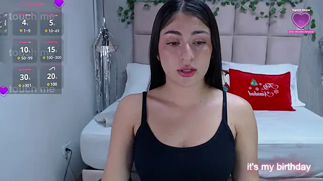 Snapshot of Alaya_cute chatting on 12.10.24 Alaya cute online show from 12.10.24