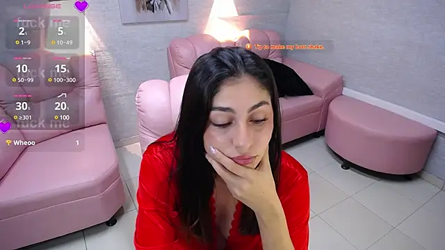 Snapshot of Alaya_cute chatting on 02.11.25 Alaya cute online show from 02.11.25