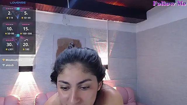Snapshot of Alaya_cute chatting on 02.21.25 Alaya cute online show from 02.21.25
