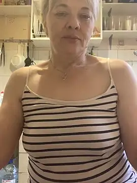 Lia Laguna77 online show from 01.31.25