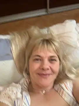 Lia Laguna77 online show from 02.11.25