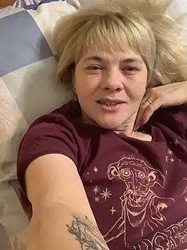 Lia Laguna77 online show from 02.12.25