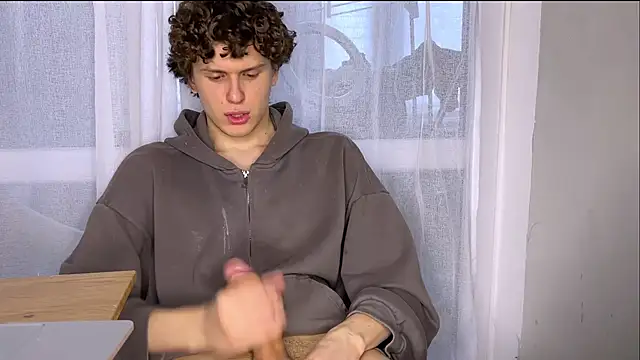 alyx garden online show from 03.15.26