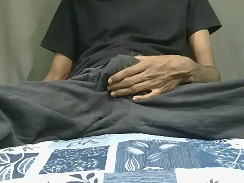 Snapshot of Smollie chatting on 02.18.26 Smollie online show from 02.18.26