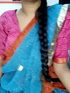 Snapshot of Lovely_mam444 chatting on 12.28.24 Lovely mam444 online show from 12.28.24