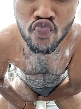 Snapshot of LundChodumera chatting on 03.23.26 LundChodumera online show from 03.23.26