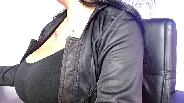 Snapshot of violletha chatting on 05.09.26 violletha online show from 05.09.26