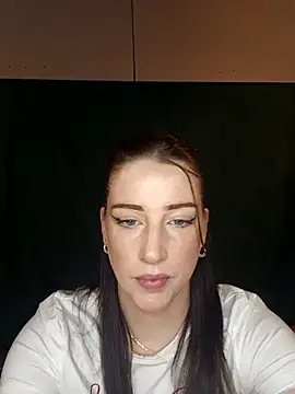 Snapshot of LuLuLover89 chatting on 02.26.25 LuLuLover89 online show from 02.26.25