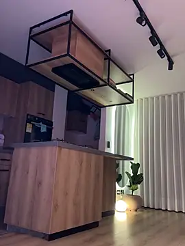 carolynnetrujillo online show from 10.31.25