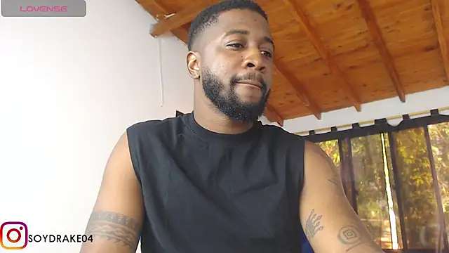 Snapshot of Drake_Nassir4 chatting on 03.04.26 Drake Nassir4 online show from 03.04.26