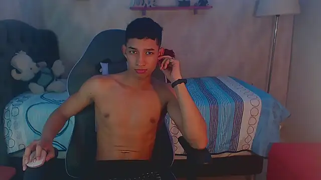 Snapshot of jose_sexycumm chatting on 01.17.25 jose sexycumm online show from 01.17.25