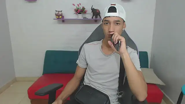 Snapshot of jose_sexycumm chatting on 02.18.25 jose sexycumm online show from 02.18.25