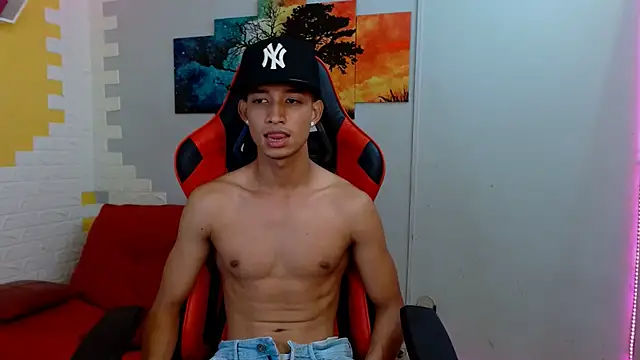 Snapshot of jose_sexycumm chatting on 02.26.25 jose sexycumm online show from 02.26.25