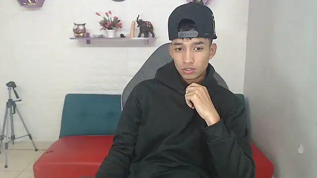 Snapshot of jose_sexycumm chatting on 03.05.25 jose sexycumm online show from 03.05.25